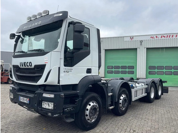 Kuorma-auto alusta IVECO Trakker