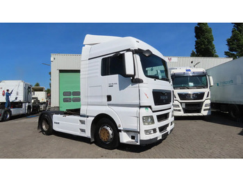 Vetopöytäauto MAN TGX 18.440