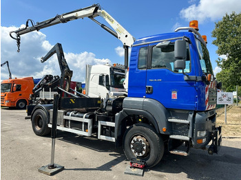 Koukkulava kuorma-auto MAN TGA 18.310