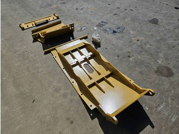 Lisälaitteet CATERPILLAR