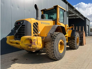 Pyöräkuormaaja Volvo L120F: kuva Pyöräkuormaaja Volvo L120F