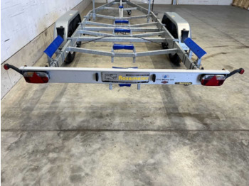 Uusi Venetraileri TPV BA2700-L 100 Bootsanhänger: kuva Uusi Venetraileri TPV BA2700-L 100 Bootsanhänger