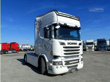 Vetopöytäauto SCANIA R 580