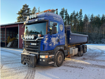 Koukkulava kuorma-auto SCANIA R 560