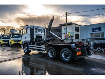 Koukkulava kuorma-auto MAN TGA 33.430 BB: kuva Koukkulava kuorma-auto MAN TGA 33.430 BB