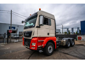 Vetopöytäauto MAN TGX