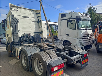 Vetopöytäauto Renault Gama T 480: kuva Vetopöytäauto Renault Gama T 480