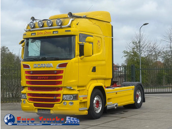 Vetopöytäauto SCANIA S 520