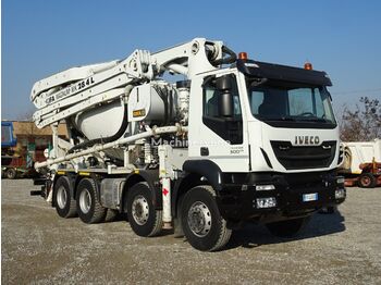Betoniauto IVECO TRAKKER 500: kuva Betoniauto IVECO TRAKKER 500