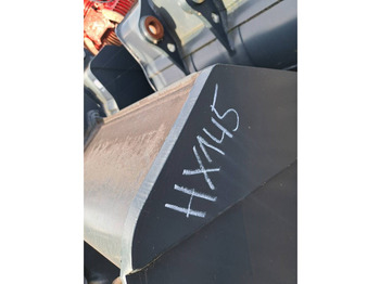 Uusi Kauha - Rakennuskoneet Hyundai Excavator Digging Bucket 140, 61K4-30701: kuva Uusi Kauha - Rakennuskoneet Hyundai Excavator Digging Bucket 140, 61K4-30701