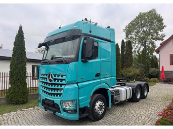 Vetopöytäauto MERCEDES-BENZ Arocs