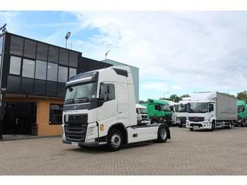 Vetopöytäauto VOLVO FH13 500
