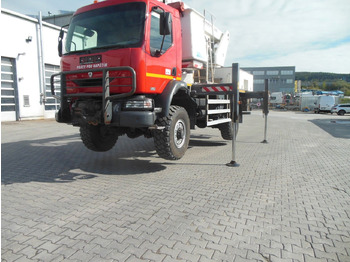 Itsekulkevat henkilönostimet Renault MIDLUM 220.14,4X4,HUBARBEITBÜHNE 16,5M, ISOLIERT: kuva Itsekulkevat henkilönostimet Renault MIDLUM 220.14,4X4,HUBARBEITBÜHNE 16,5M, ISOLIERT