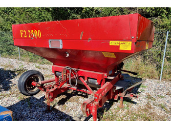 Lannoitteenlevitin Bredal B2XL: kuva Lannoitteenlevitin Bredal B2XL