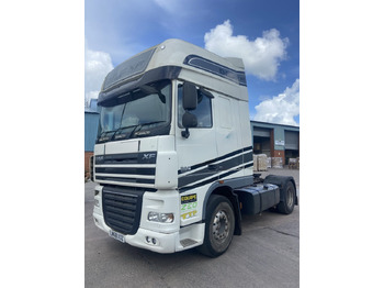 Vetopöytäauto Daf 105Xf 460 4x2 Tractor Unit: kuva Vetopöytäauto Daf 105Xf 460 4x2 Tractor Unit