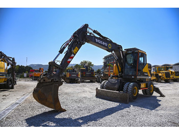 Pyöräalustainen kaivinkone VOLVO EWR150E
