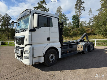 Koukkulava kuorma-auto MAN TGX 26.500