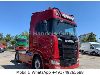 Vetopöytäauto SCANIA S 500