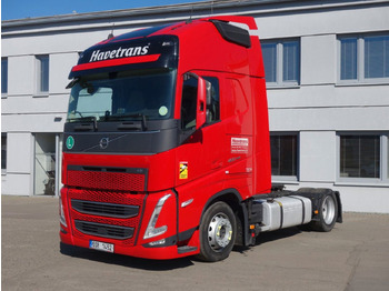 Vetopöytäauto VOLVO FH 460