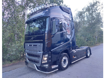 Vetopöytäauto VOLVO FH16 650