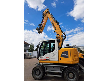 Pyöräalustainen kaivinkone LIEBHERR A 918