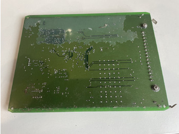 Sähköjärjestelmä - Traktori John Deere 9400 9500 CTS - płytka obwodowa AH206742: kuva Sähköjärjestelmä - Traktori John Deere 9400 9500 CTS - płytka obwodowa AH206742