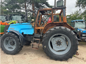 Traktori VALTRA 8000