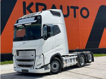 Vetopöytäauto VOLVO FH 500