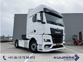 Vetopöytäauto MAN TGX 18.470