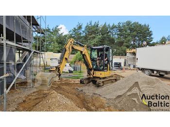 Minikuormaaja CATERPILLAR 303CR