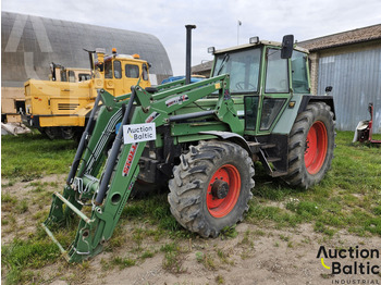 Traktori FENDT Farmer 300