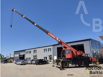 Kaikki maastonosturi LIEBHERR LTM 1025