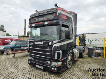 Vetopöytäauto SCANIA