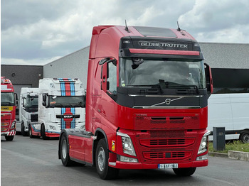 Vetopöytäauto VOLVO FH 500