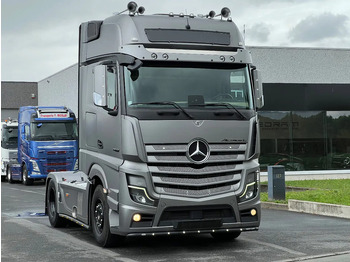 Vetopöytäauto Mercedes-Benz Actros 1863 GIGASPACE*ACTROS L 1863*Full OPTIONS*: kuva Vetopöytäauto Mercedes-Benz Actros 1863 GIGASPACE*ACTROS L 1863*Full OPTIONS*