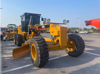 Tiehöylä CATERPILLAR 140K
