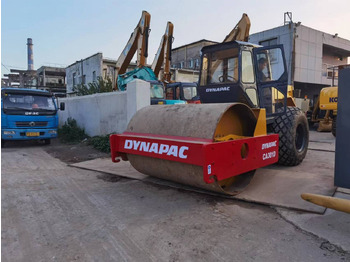 Jyrä DYNAPAC CA301D: kuva Jyrä DYNAPAC CA301D Jyrä DYNAPAC CA301D: kuva Jyrä DYNAPAC CA301D