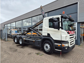 Koukkulava kuorma-auto SCANIA P 360