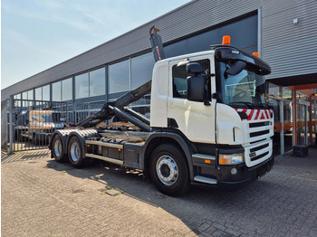Koukkulava kuorma-auto SCANIA P 360