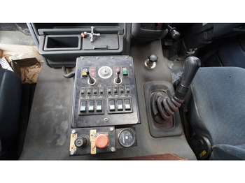 Leasing DAF 65.180 ATI STREET SWEPER RH DRIVE MANUAL GARBOX 96.000KM DAF 65.180 ATI STREET SWEPER RH DRIVE MANUAL GARBOX 96.000KM: kuva Leasing DAF 65.180 ATI STREET SWEPER RH DRIVE MANUAL GARBOX 96.000KM DAF 65.180 ATI STREET SWEPER RH DRIVE MANUAL GARBOX 96.000KM