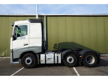 Vetopöytäauto VOLVO FH 420