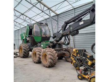 Harvesteri JOHN DEERE