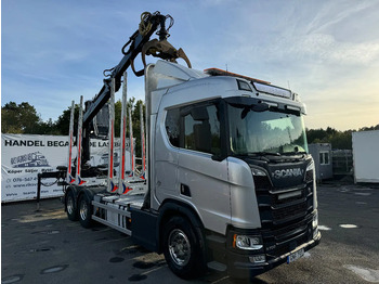 Puuauto SCANIA R 730