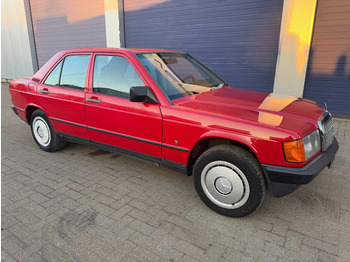 Henkilöauto MERCEDES-BENZ
