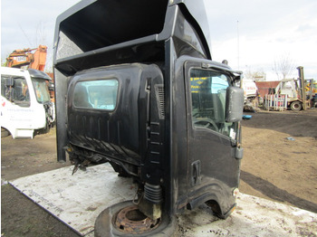 Ohjaamo - Kuorma-auto ISUZU N75 CAB (2010): kuva Ohjaamo - Kuorma-auto ISUZU N75 CAB (2010)