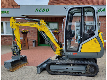 Minikuormaaja WACKER