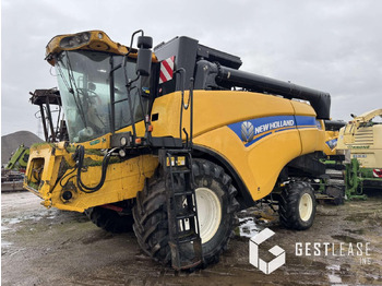Leikkuupuimuri NEW HOLLAND CX series