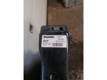 Jäähdytin - Kuorma-auto Scania Cooling radiator 1851542: kuva Jäähdytin - Kuorma-auto Scania Cooling radiator 1851542 Jäähdytin - Kuorma-auto Scania Cooling radiator 1851542: kuva Jäähdytin - Kuorma-auto Scania Cooling radiator 1851542