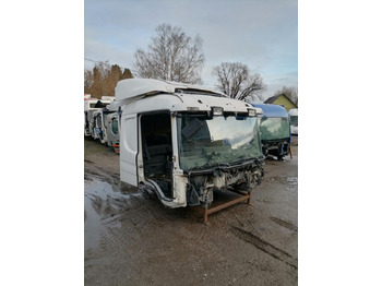 Ohjaamo ja sisustus SCANIA
