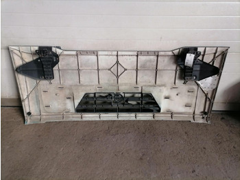 Jäähdyttimen säleikkö - Kuorma-auto Volvo Grille panel 20748337: kuva Jäähdyttimen säleikkö - Kuorma-auto Volvo Grille panel 20748337